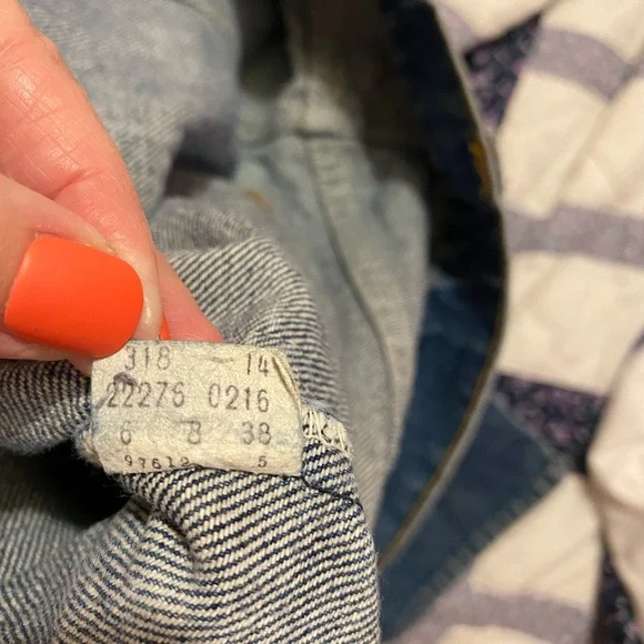 Vintage Levi’s Men’s Jeans - Picture 9 of 9